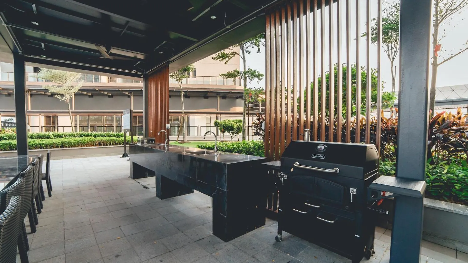 R&F Ebon Elegance 1Br Studio 5Mins Ciq By Our Stay Johor Bahru Apartment