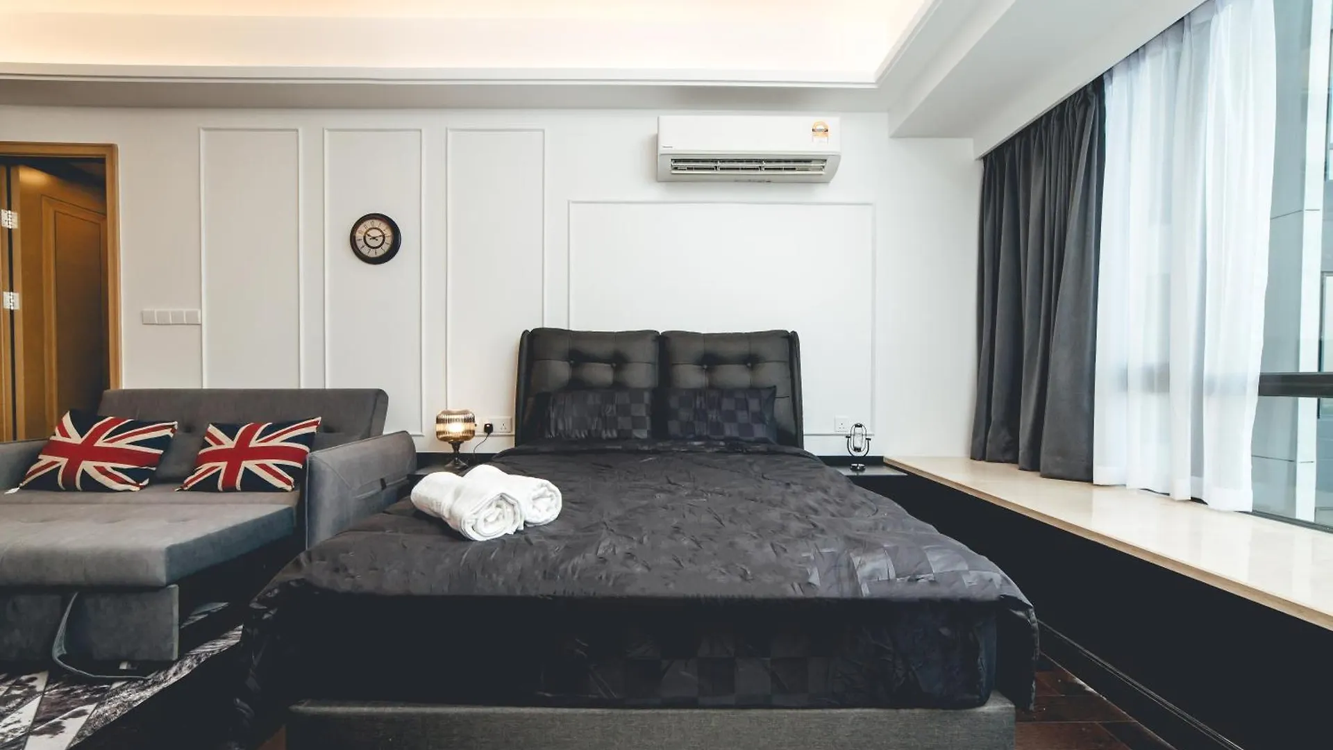R&F Ebon Elegance 1Br Studio 5Mins Ciq By Our Stay Johor Bahru Apartment