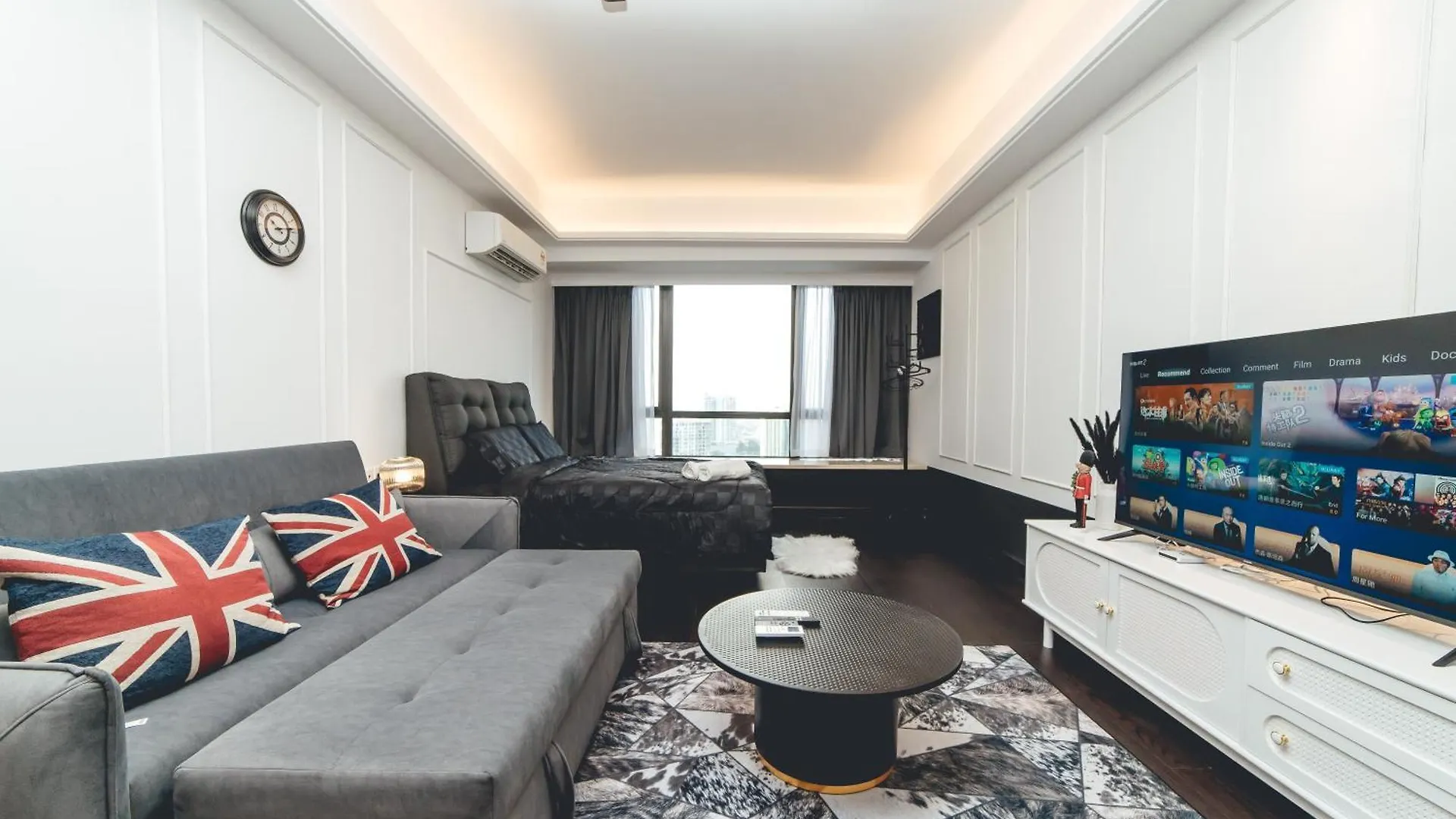 R&F Ebon Elegance 1Br Studio 5Mins Ciq By Our Stay location